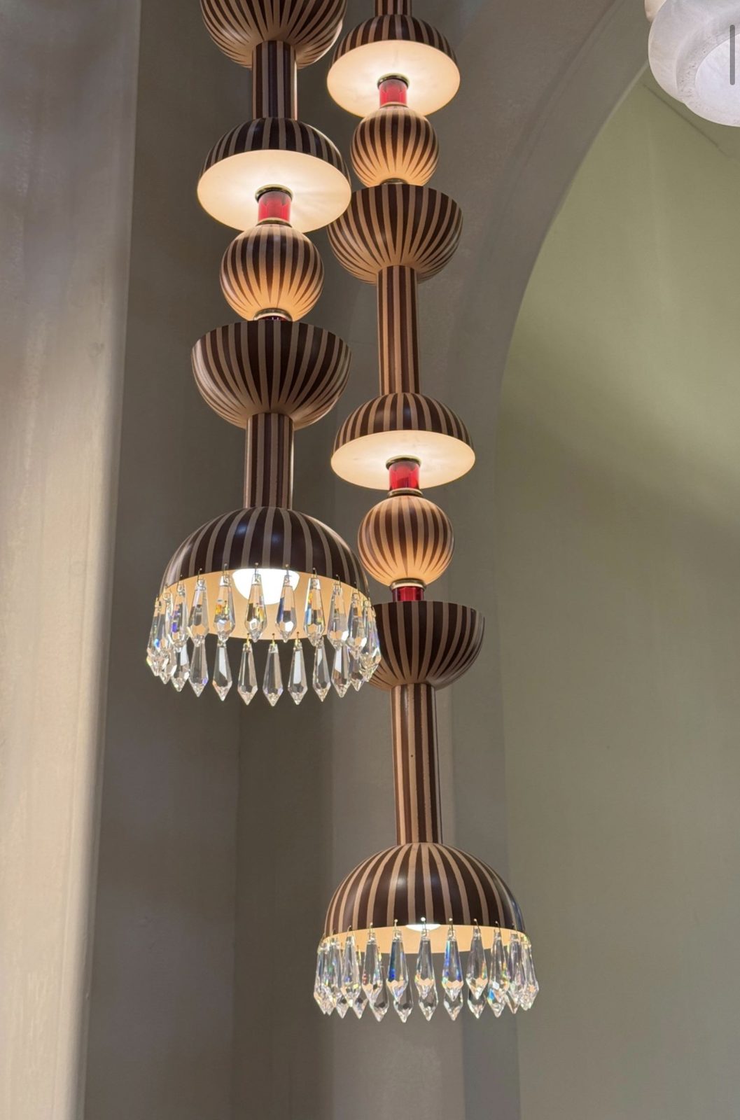 Striped wooden pendant lamps with crystal drops